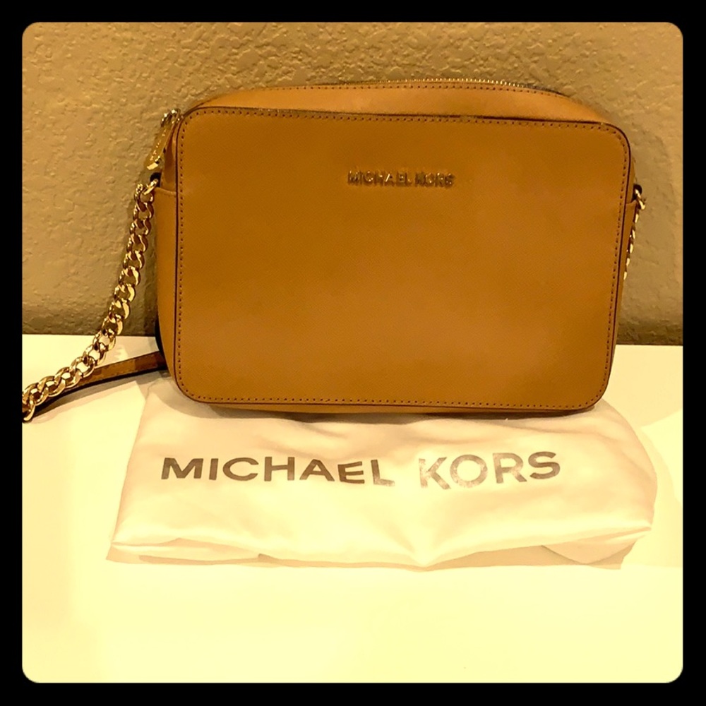 Michael Kors Jet Set Crossbody